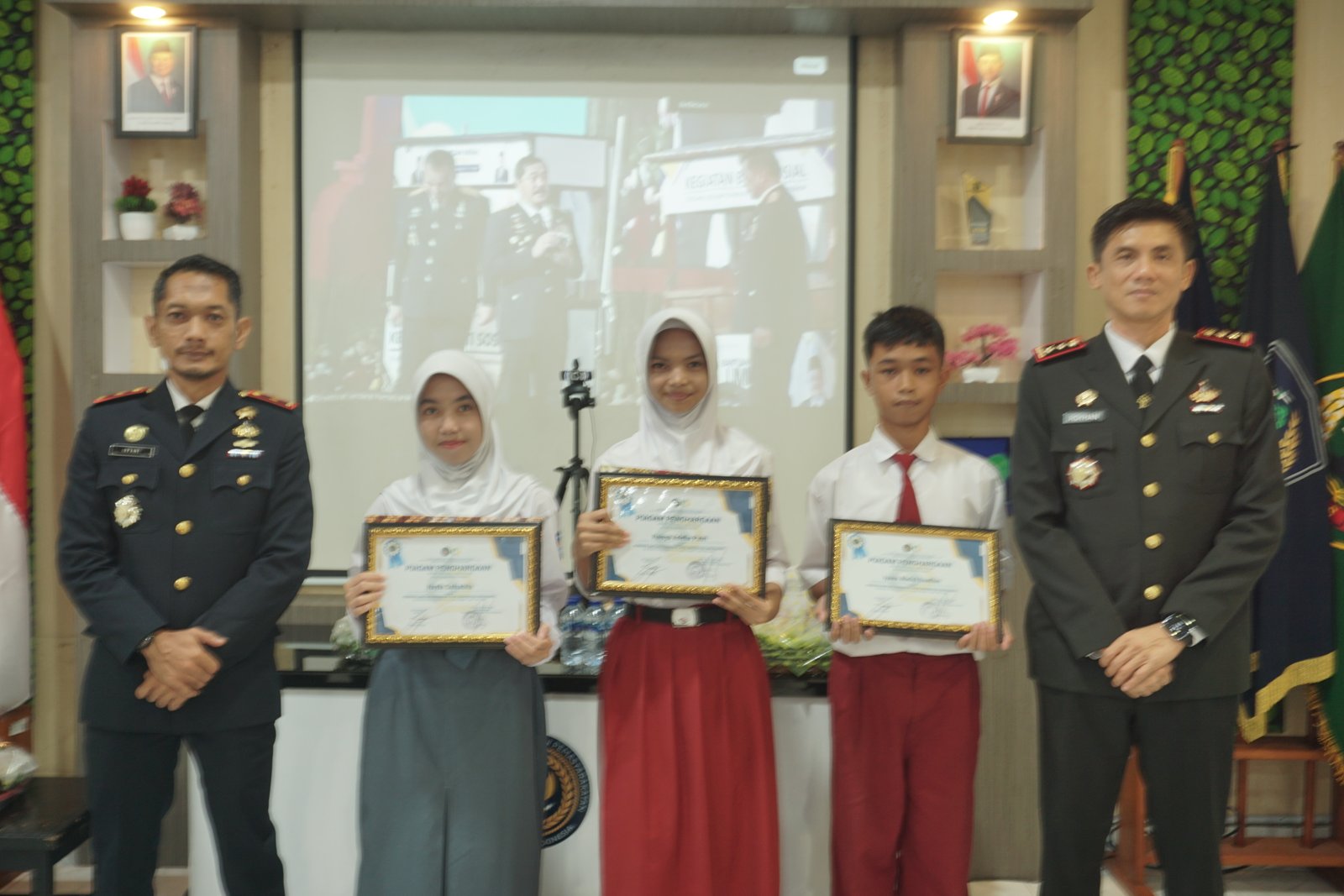 Serahkan Bantuan UMKM, Beasiswa, dan Penghargaan, Lapas Tanjungpandan Perkuat Sinergi di Puncak HBP Ke-62